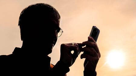 Senior trickst Telefonbetrüger aus - schon zum zweiten Mal