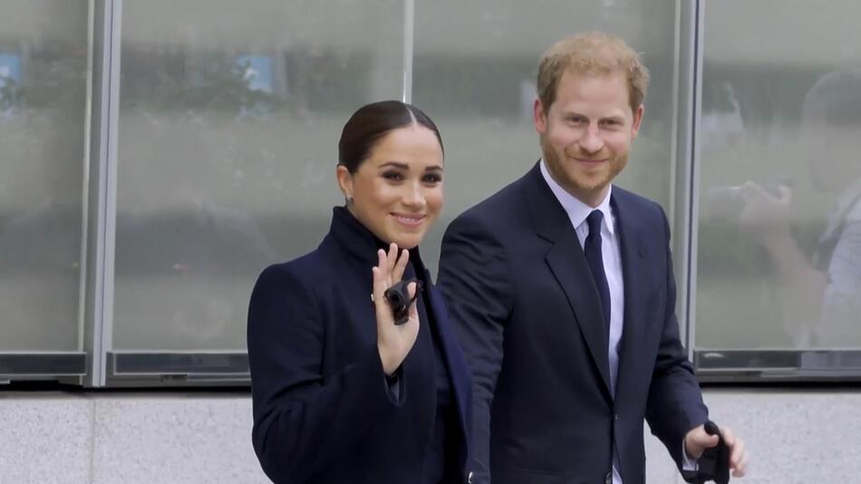 Harry and Meghan hardly enjoy any more respect in the English royal family.