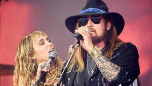 Miley Cyrus und ihr Vater Billy Ray bei einem gemeinsamen Auftritt.