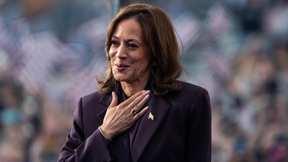 Kamala Harris bei ihrer Rede nach der US-Wahl.