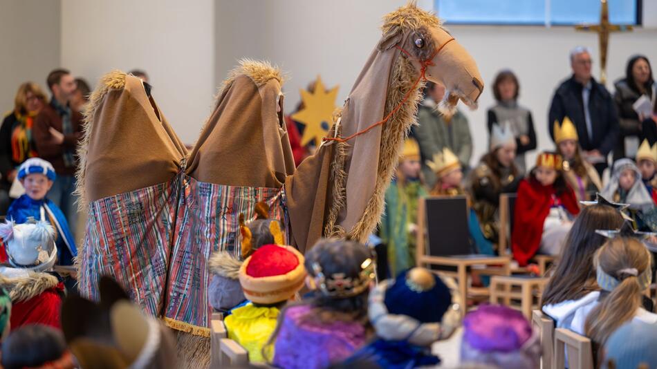 Aussendung der Sternsinger mit Erzbischof Heiner Koch