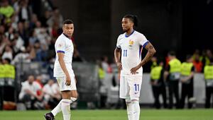 Kylian Mbappé (l) und Michael Olise