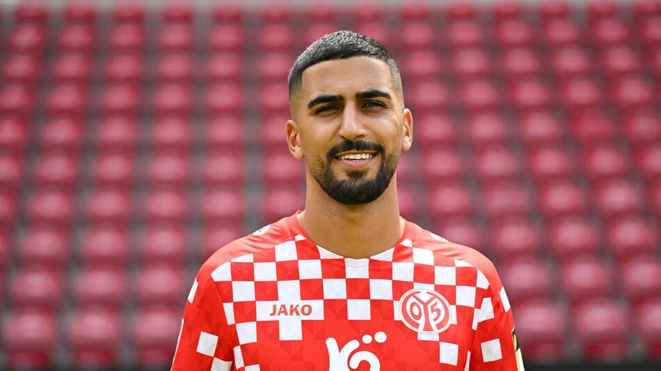 Fototermin 1. FSV Mainz 05 - Aymen Barkok