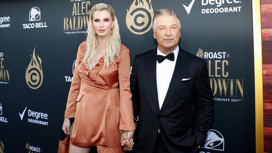 Ireland Baldwin mit ihrem Vater Alec Baldwin im Jahr 2019 in Beverly Hills.