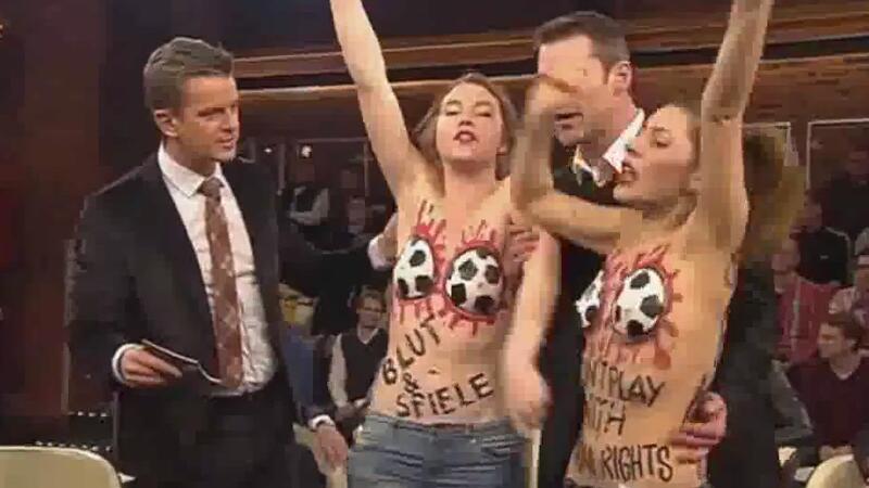 Femen stürmen Markus Lanz-Show