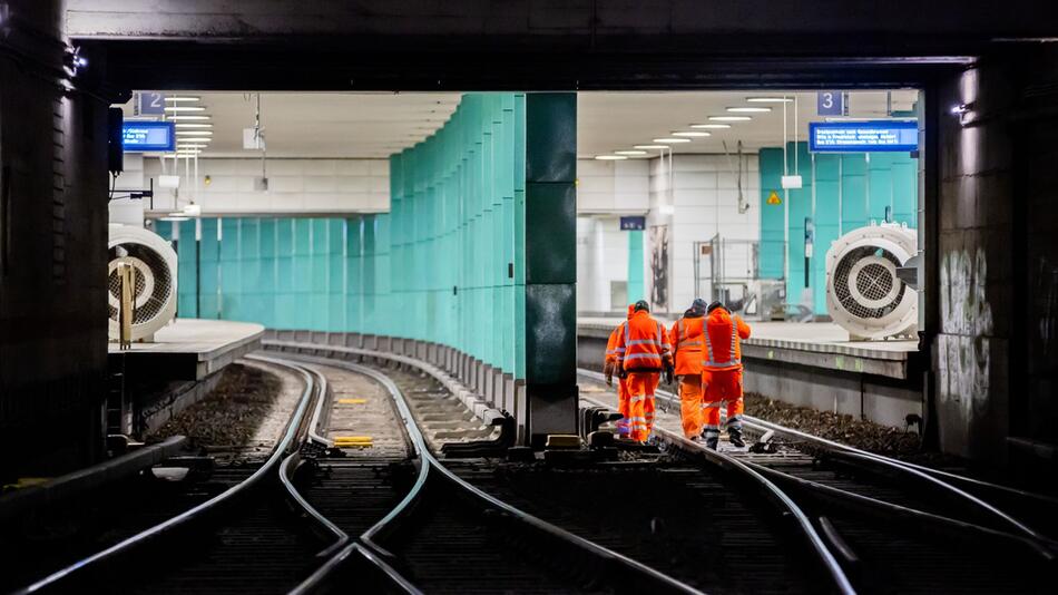 Baustelle im Nord-Süd-Tunnel der Berliner S-Bahn endet