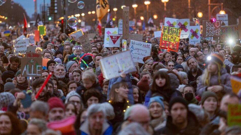 Demo gegen Rechts - Berlin