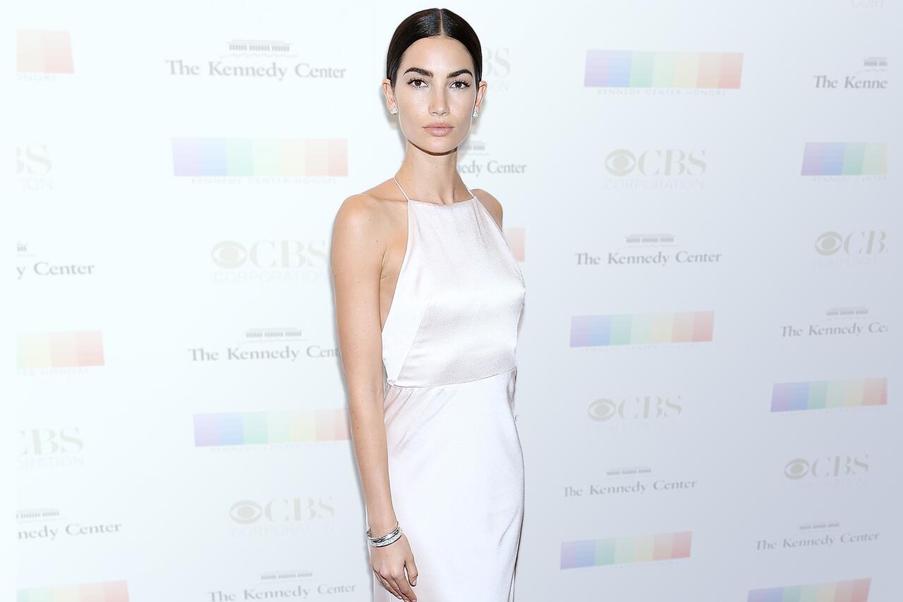 Lily aldridge im weiÃen kleid im weiÃen haus in washington Haus ganz in weiss