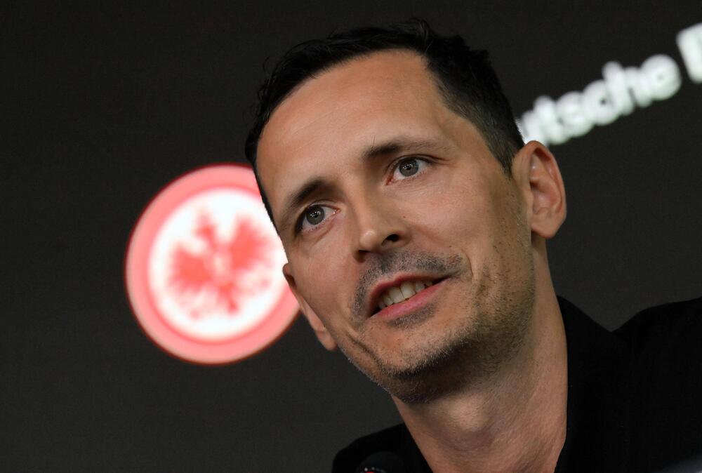Eintracht Frankfurt stellt seinen Cheftrainer Dino Toppmöller vor