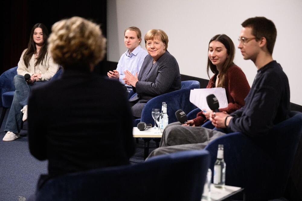 Dialogveranstaltung „Demokratie und Erinnerung heute"