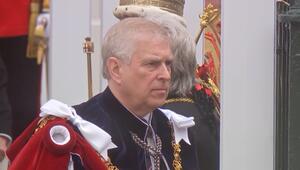 Genoss Andrew Nacktmassage, finanziert durch den Palast?