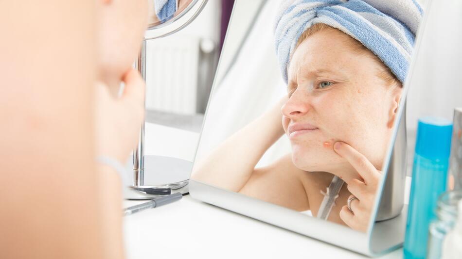 Knibbeln und quetschen: Skin Picking betrifft Haut und Psyche