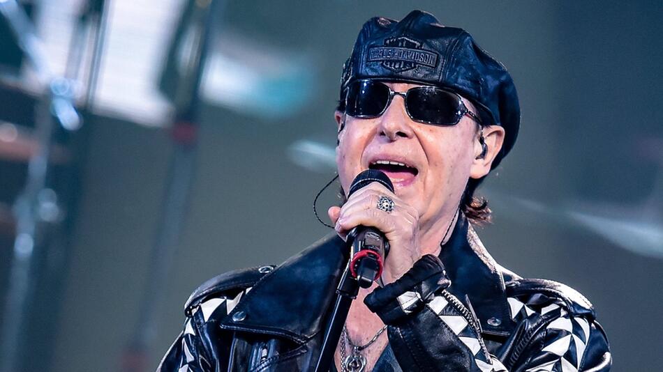 Scorpions-Sänger Klaus Meine feiert mit seinen Bandkollegen großes Jubiläum.