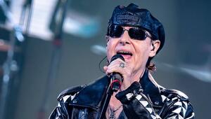 Scorpions-Sänger Klaus Meine feiert mit seinen Bandkollegen großes Jubiläum.