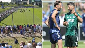 Schalke-Kapitän Karaman und der neue S04-Trainer Muslic.