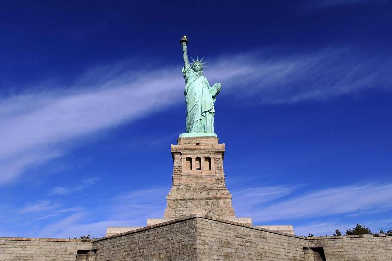 Freiheitsstatue In New York Soll Trotz Shutdown Offnen Web De