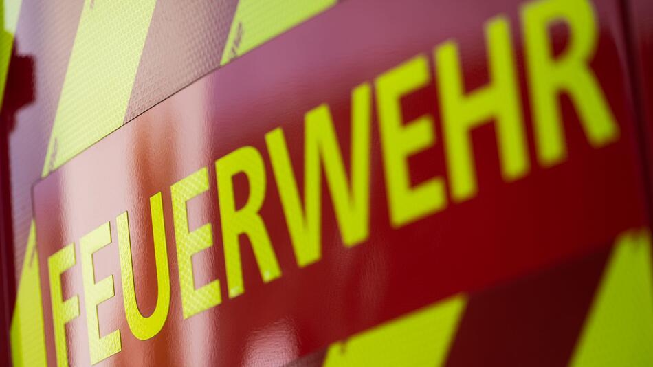 Feuerwehr Schriftzug