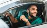 Mann im Auto