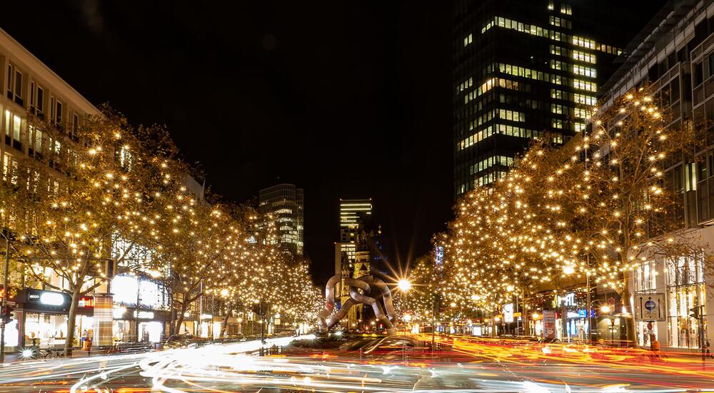 Weihnachtsbeleuchtung am Berliner Kurfürstendamm