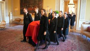 König Haakon, Kronprinzessin Ingrid Alexandra, Prinz Sverre Magnus, Prinzessin Märtha Louise mit ...