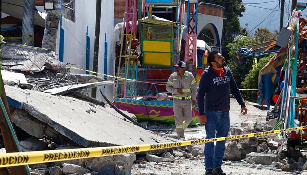 Explosion von Feuerwerkskörpern vor einem Patronatsfest in Mexiko