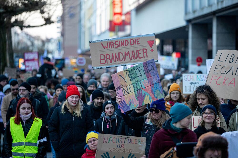 Bundesweite Demonstrationen gegen Rechts