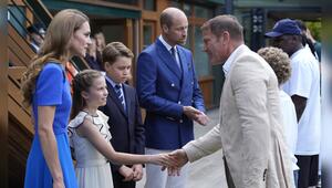 Prinzessin Kate, Prinzessin Charlotte, Prinz George und Prinz William in Wimbledon.