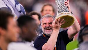Europa-League-Sieger Tottenham trennt sich von Coach Postecoglou