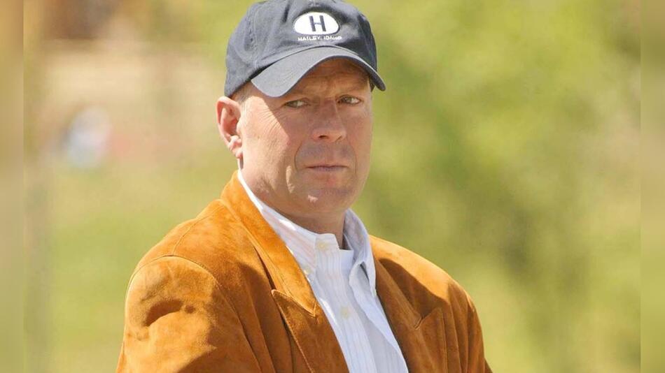 Bruce Willis zog sich 2023 aus dem öffentlichen Leben zurück. Seitdem gab es nur wenige neue Fotos...