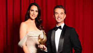 "Goldene Henne 2026": Erstmals moderieren Esther Sedlaczek (l.) und Florian Silbereisen ...
