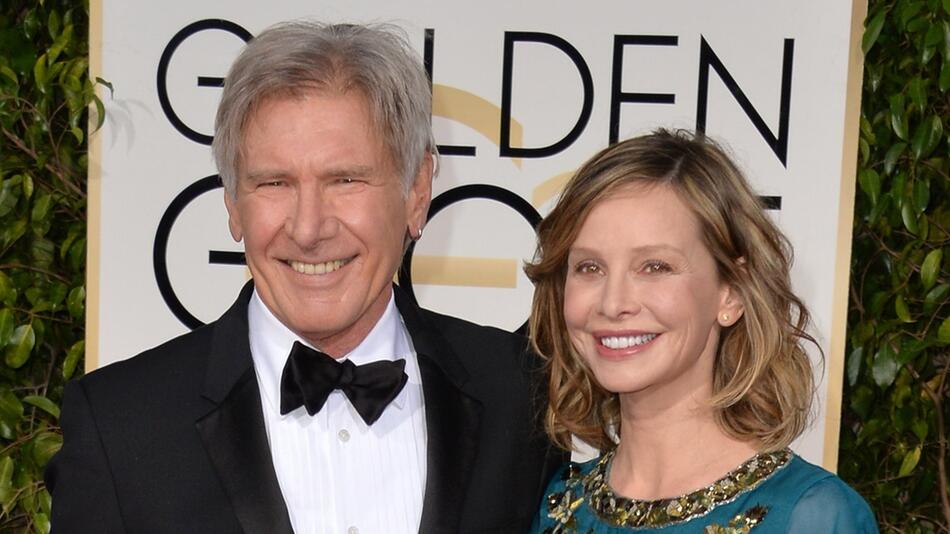 Harrison Ford und Calista Flockhart spielen sich Streiche.