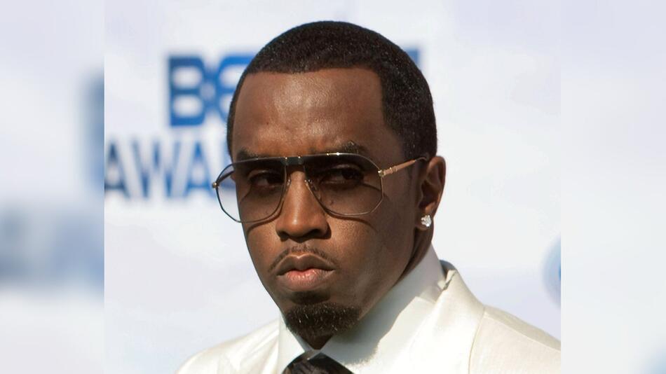 Hat offenbar im Gericht ein paar Kilos verloren: Sean "Diddy" Combs.