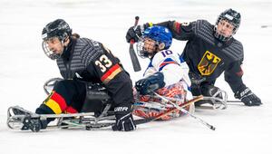 Eishockey bei den Paralympics