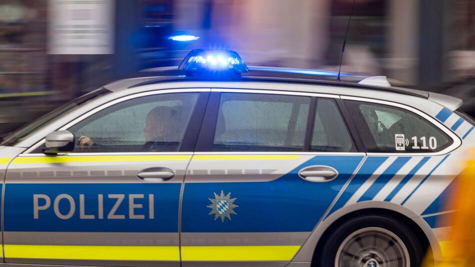 Polizei mit Blaulicht