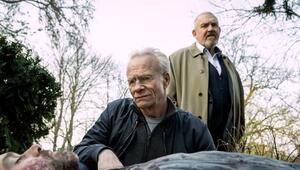 Die Kommissare Max Ballauf (Klaus J. Behrendt, li.) und Freddy Schenk (Dietmar Bär) übernehmen ...