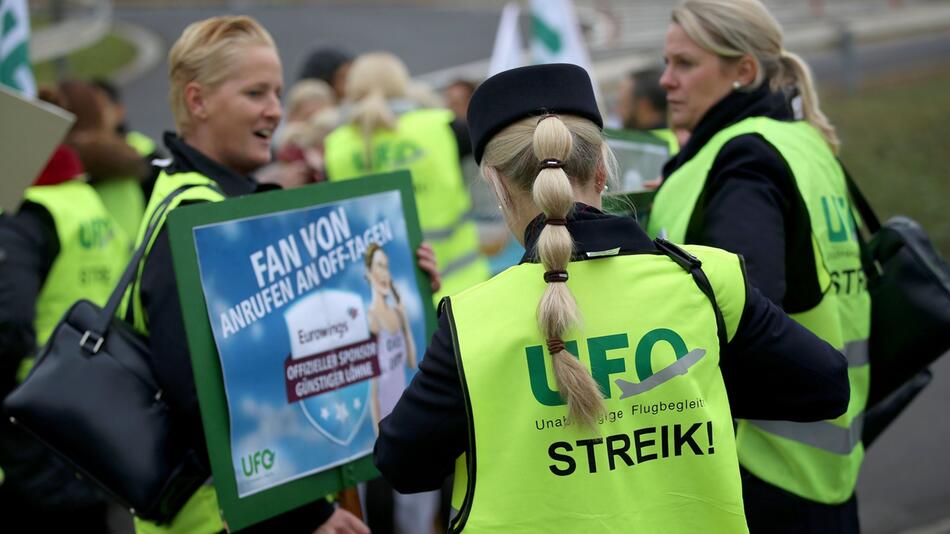 Streik der Flugbegleiter - Ufo