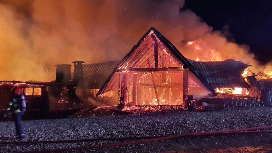 Hausbrand in Rumänien - Tote und Vermisste