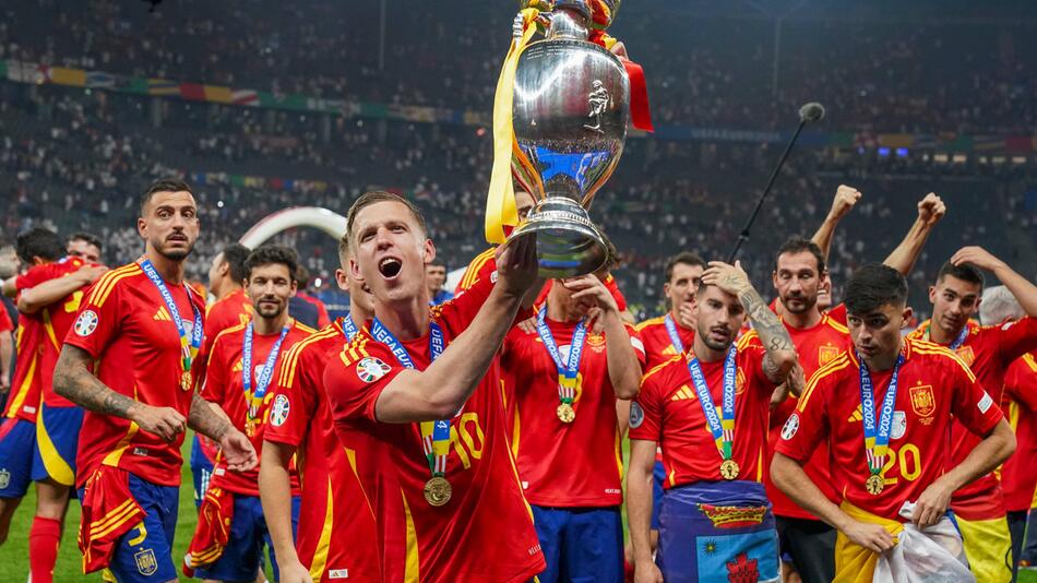 Dani Olmo, frischgebackener Europameister, wechselt nach Spanien zum FC Barcelona