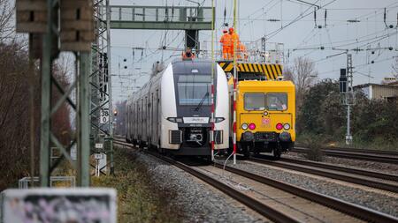 Regio zwischen Köln und Düsseldorf erst nach Stunden evakuiert