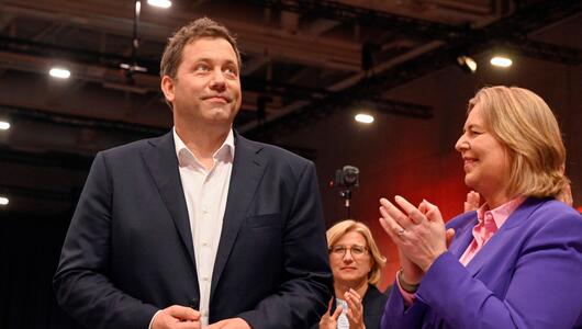Lars Klingbeil und Bärbel Bas auf dem Parteitag