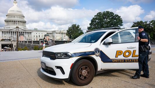 Polizeiauto vor dem Weißen Haus