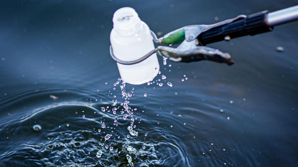 Überwachung der Wasserqualität