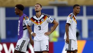 Frust pur - nicht nur bei den ausgeschiedenen DFB-Stars, sondern bei Millionen Menschen, die bis ...