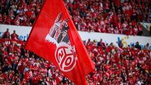 Mainz 05-Fahne