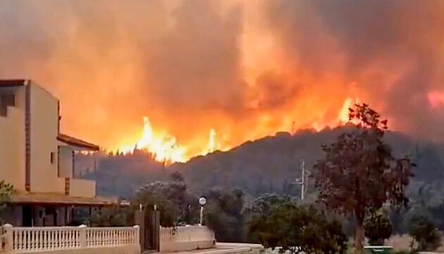 Urlaubsregion in Flammen: 50.000 Menschen im Westen der Türkei evakuiert