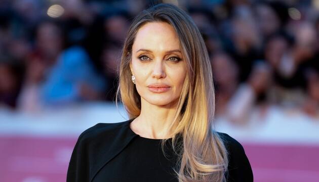 Angelina Jolie plant große Veränderungen.