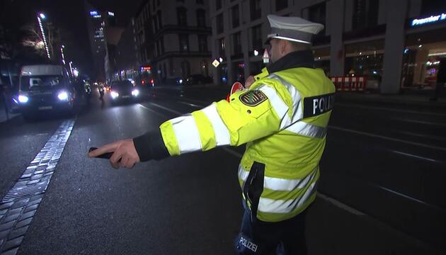 "Glühweinkontrollen" rund um den Leipziger Weihnachtsmarkt: Polizei jagt Promille-Sünder