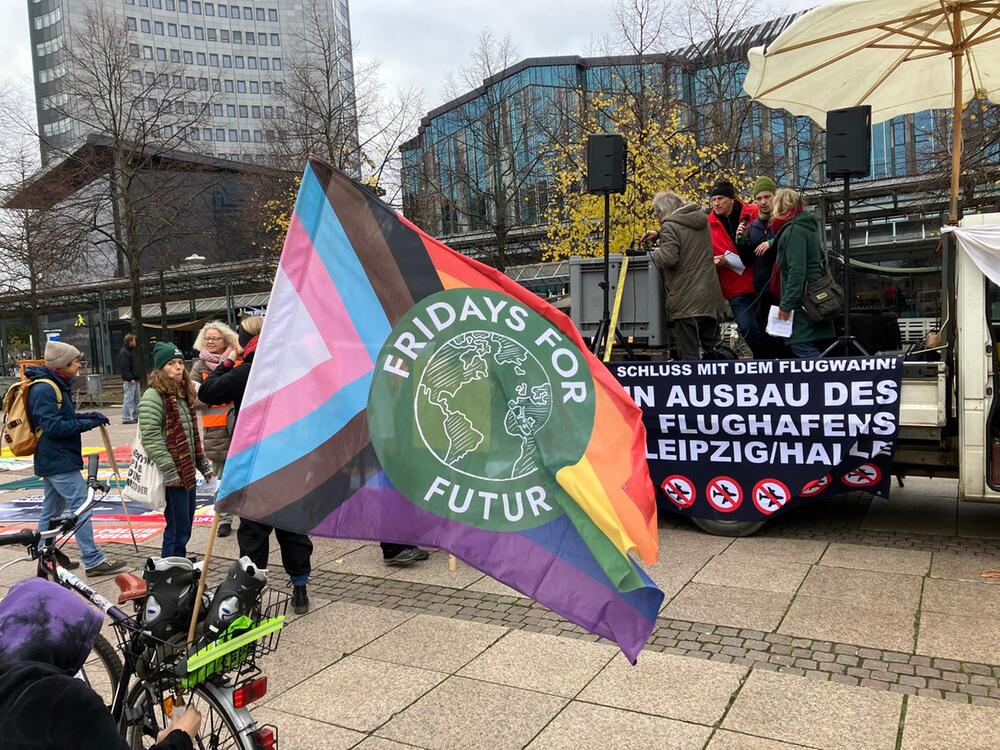 Protest gegen den Ausbau des Flughafens Leipzig-Halle