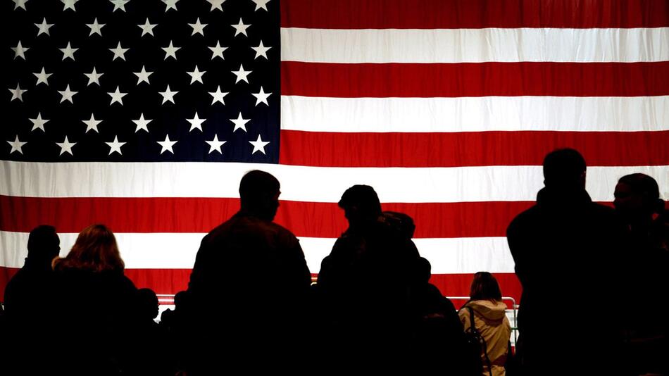 US-Flagge in Ramstein, Synonym für US-Präsenz in Rheinland-Pfalz