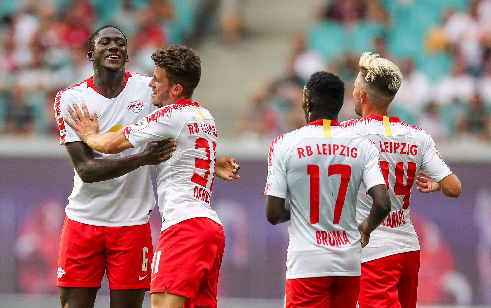 Rb Leipzig : RB Leipzig vs. Istanbul Basaksehir - Football Match ...